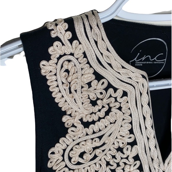 Inc International Concepts petite appliqué lace v neck top size S - Picture 4 of 7